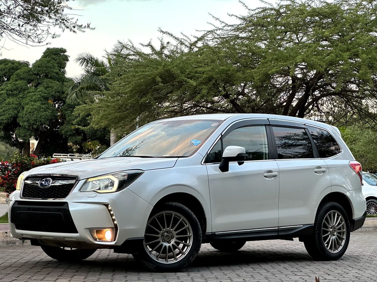 SUBARU FORESTER thumbnail 9